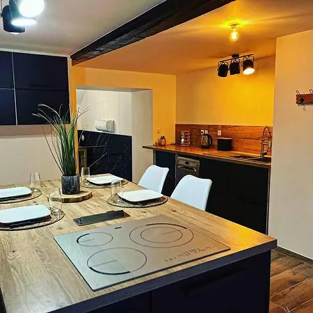 L'insolite Airbnb Villa *