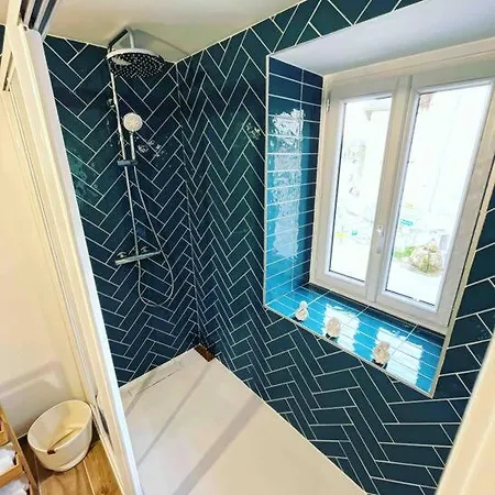 L'insolite Airbnb Villa